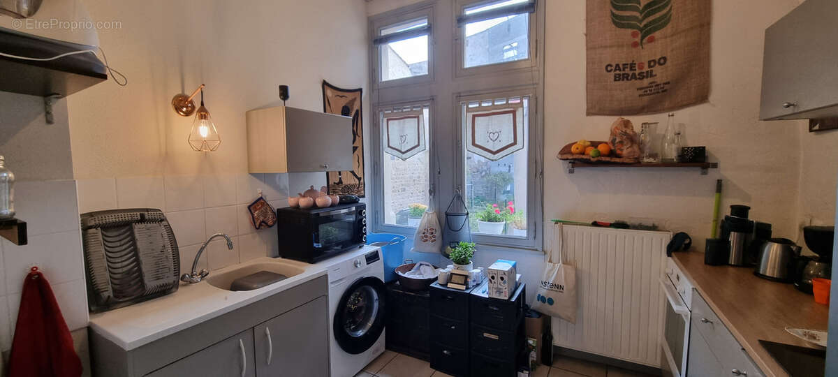 Appartement à SAINT-BONNET-LE-CHATEAU