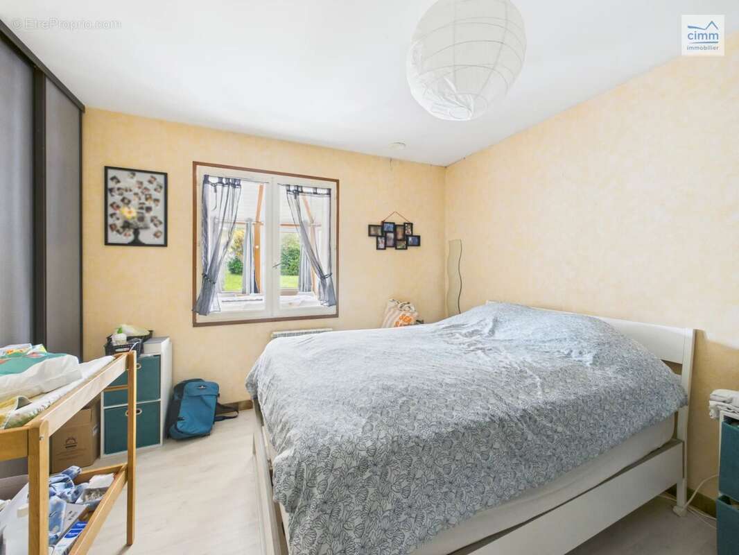 Maison à LES BRULAIS