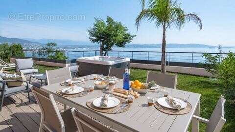 Appartement à THEOULE-SUR-MER