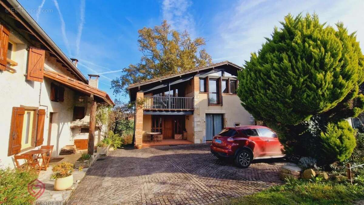 Maison à SALIES-DU-SALAT