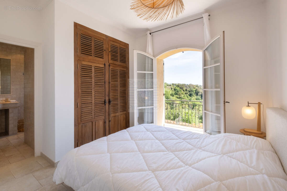 Superbe appartement - grand standing - 110m2 - Cagnes sur Mer - photo 12