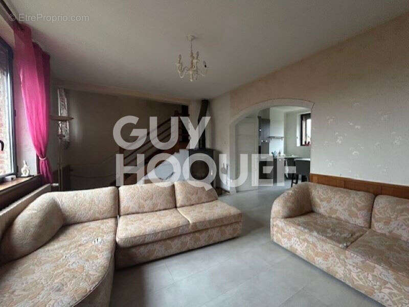 Maison à BROUSSY-LE-GRAND