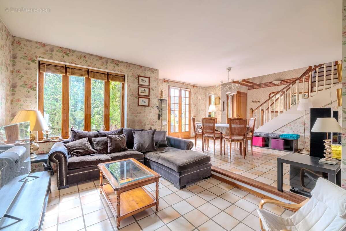 Maison à VILLEPREUX