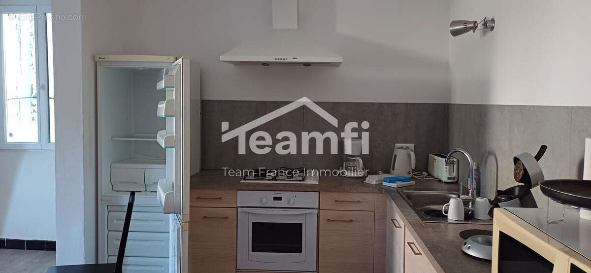 Maison à BERRIAS-ET-CASTELJAU