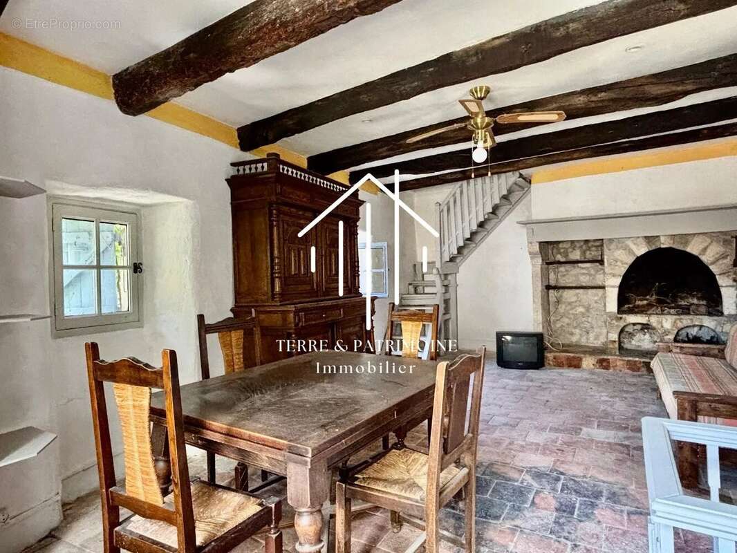 Maison à VALLON-PONT-D'ARC