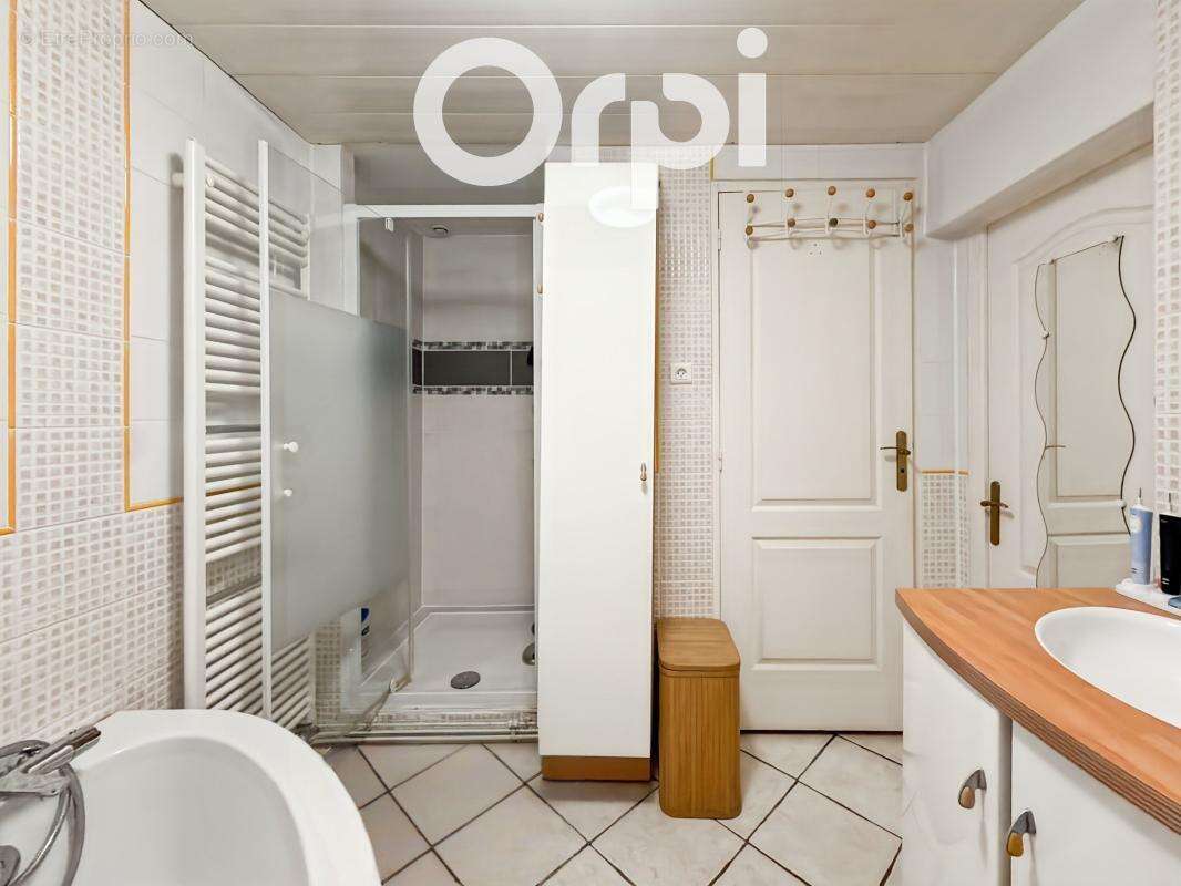 Maison à ESTREES-SAINT-DENIS