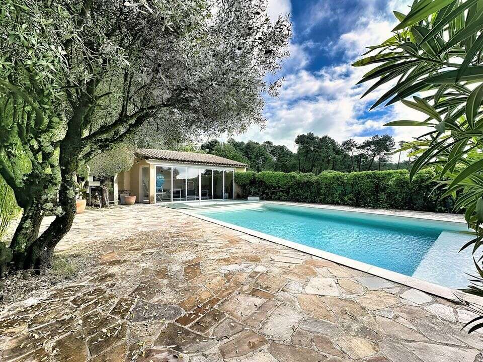 Maison à UCEL