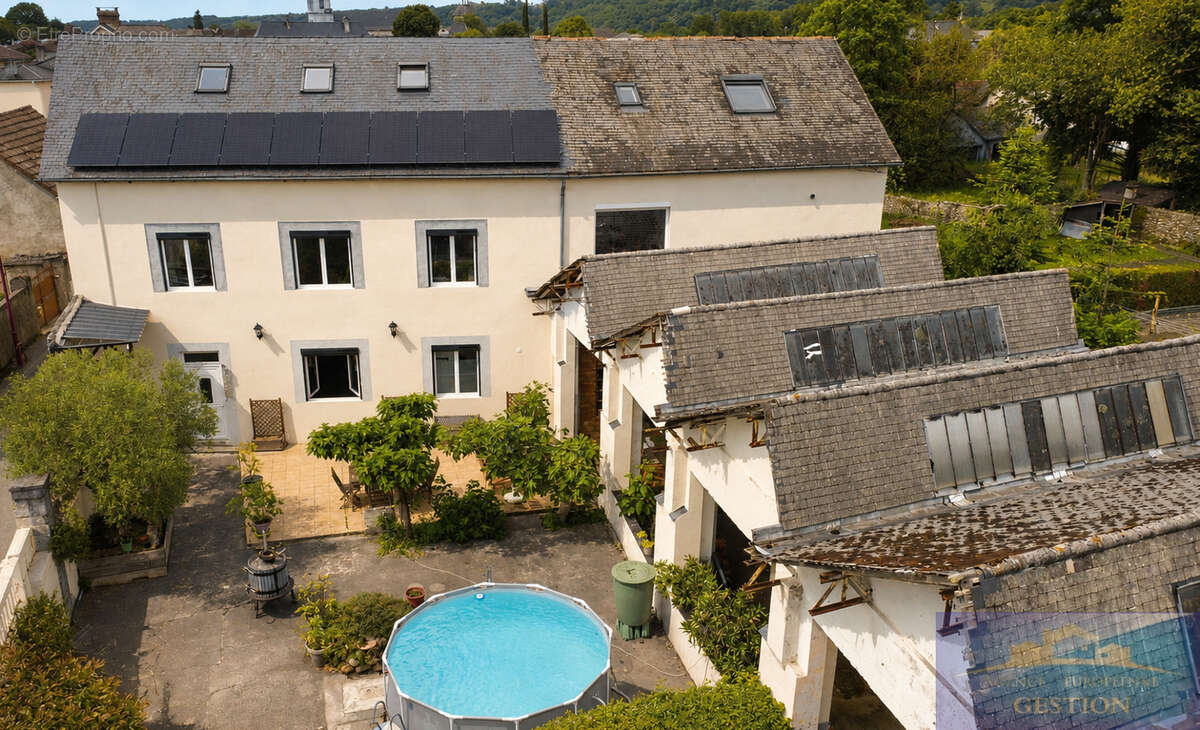 Maison à PONTACQ