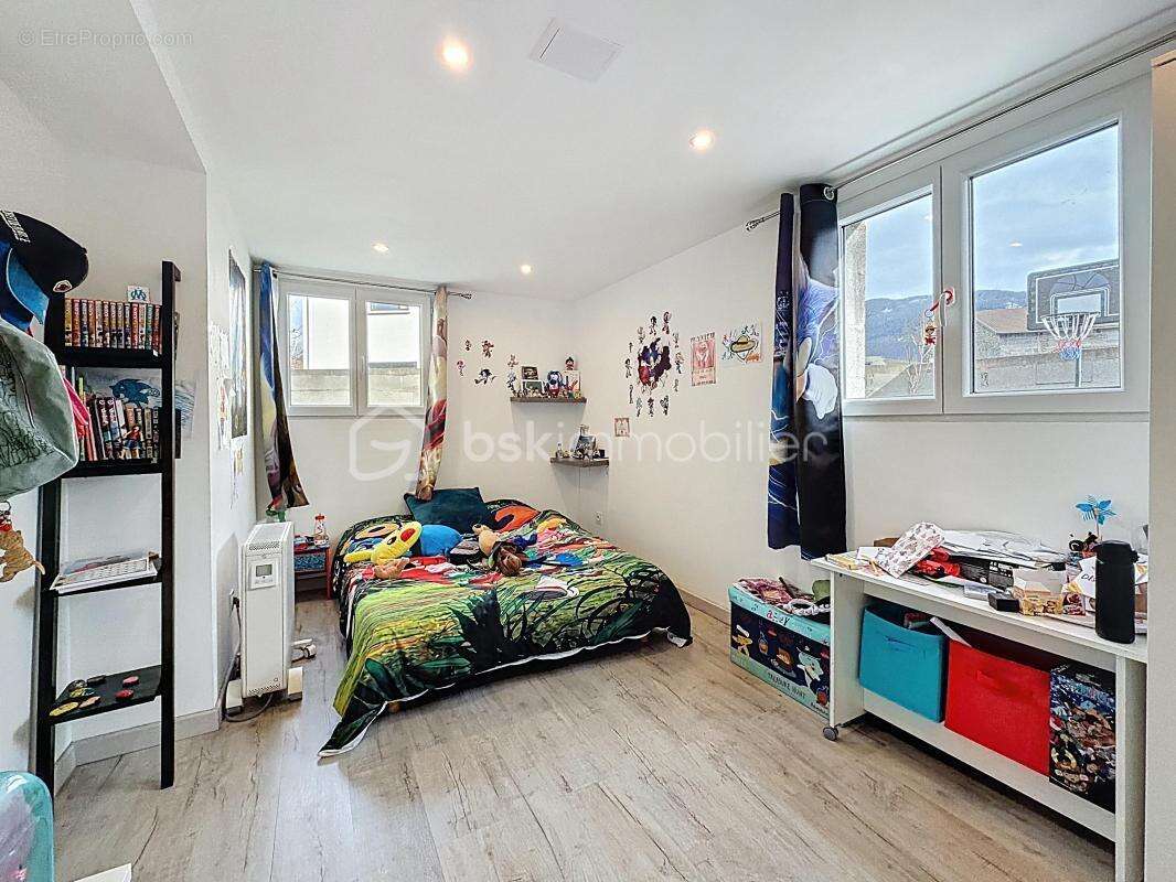 Appartement 82 m2 en rez de jardin - photo 9