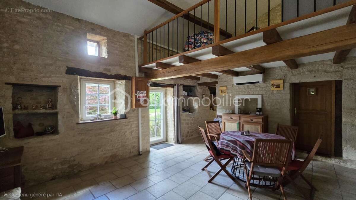 Maison à VANCAIS