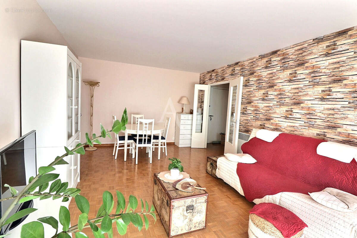 Appartement à MARSEILLE-12E