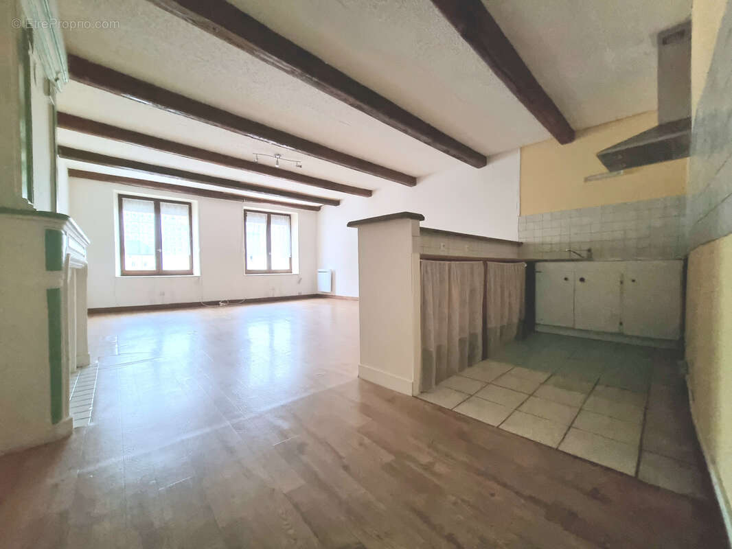 Appartement à CHATEAU-SALINS