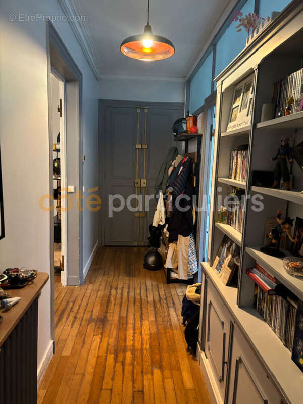 Appartement à PARIS-8E