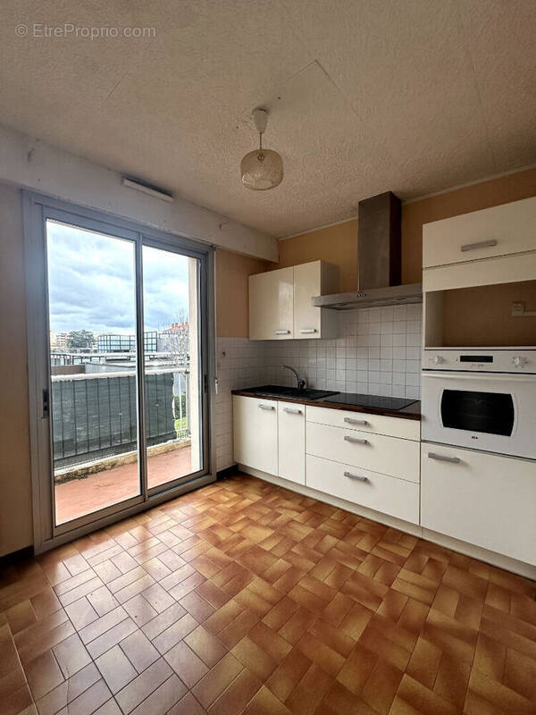 Appartement à ROMANS-SUR-ISERE