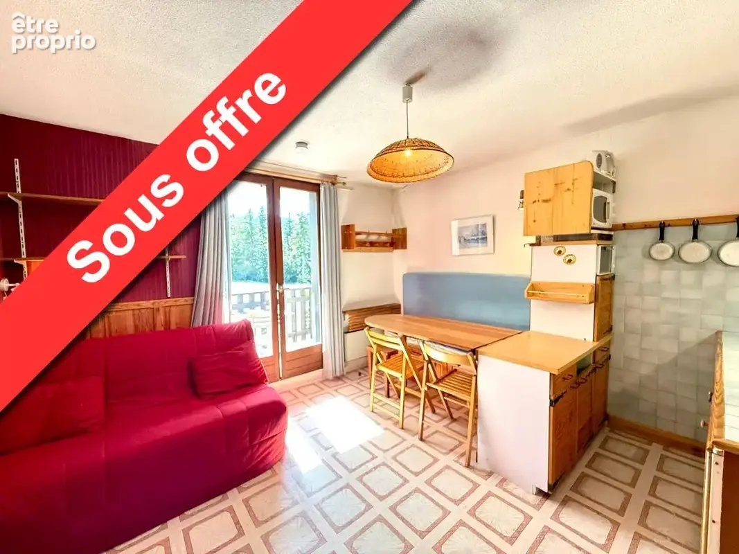   - Appartement à AX-LES-THERMES