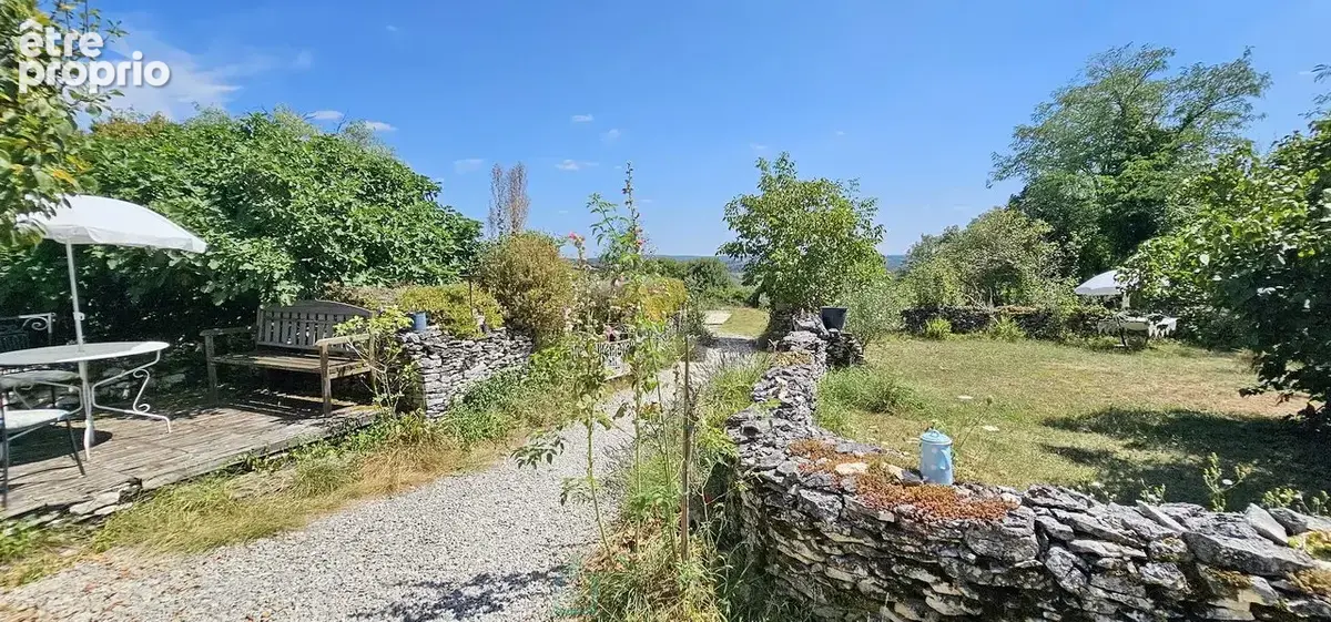 A Rocamadour belle longère avec piscine avec une superbe vue. - photo 8