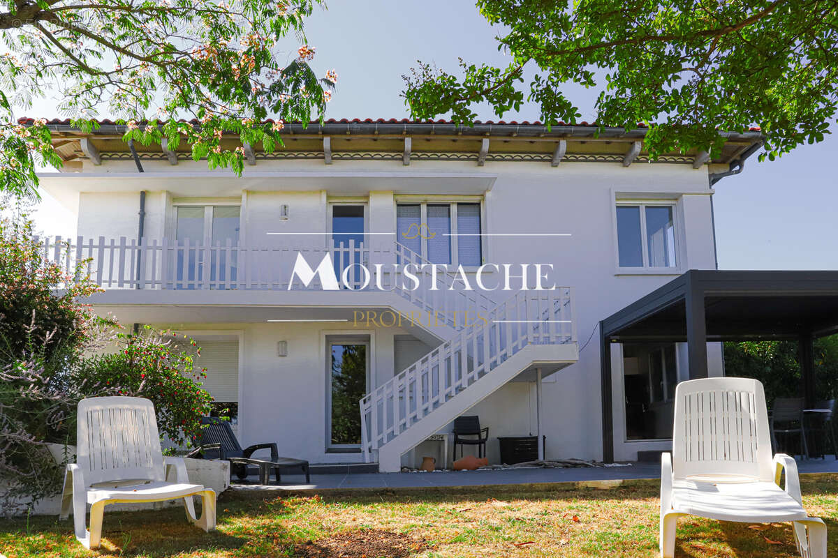 Maison à VAUX-SUR-MER