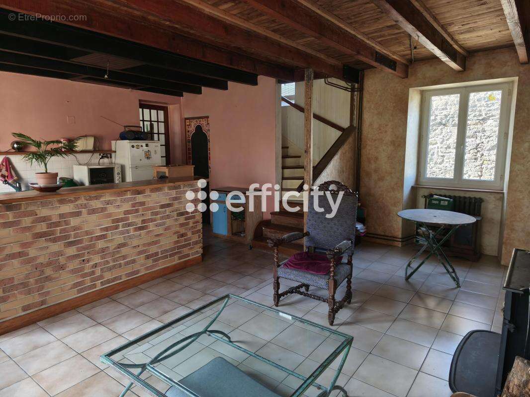 Maison à SAINT-PIERRE-DE-PLESGUEN