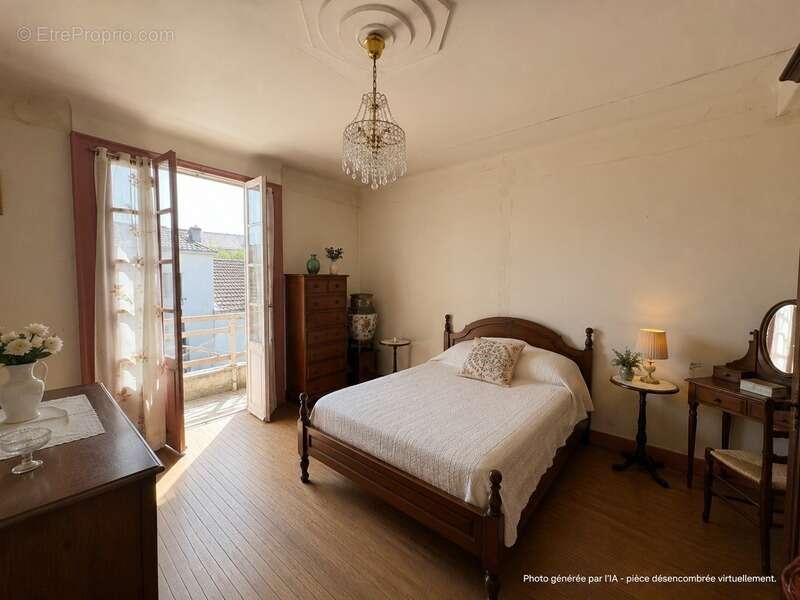 Maison de caractère avec jardin et garage - photo 16