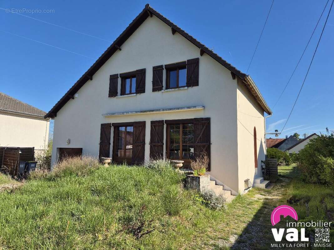 Maison à MILLY-LA-FORET
