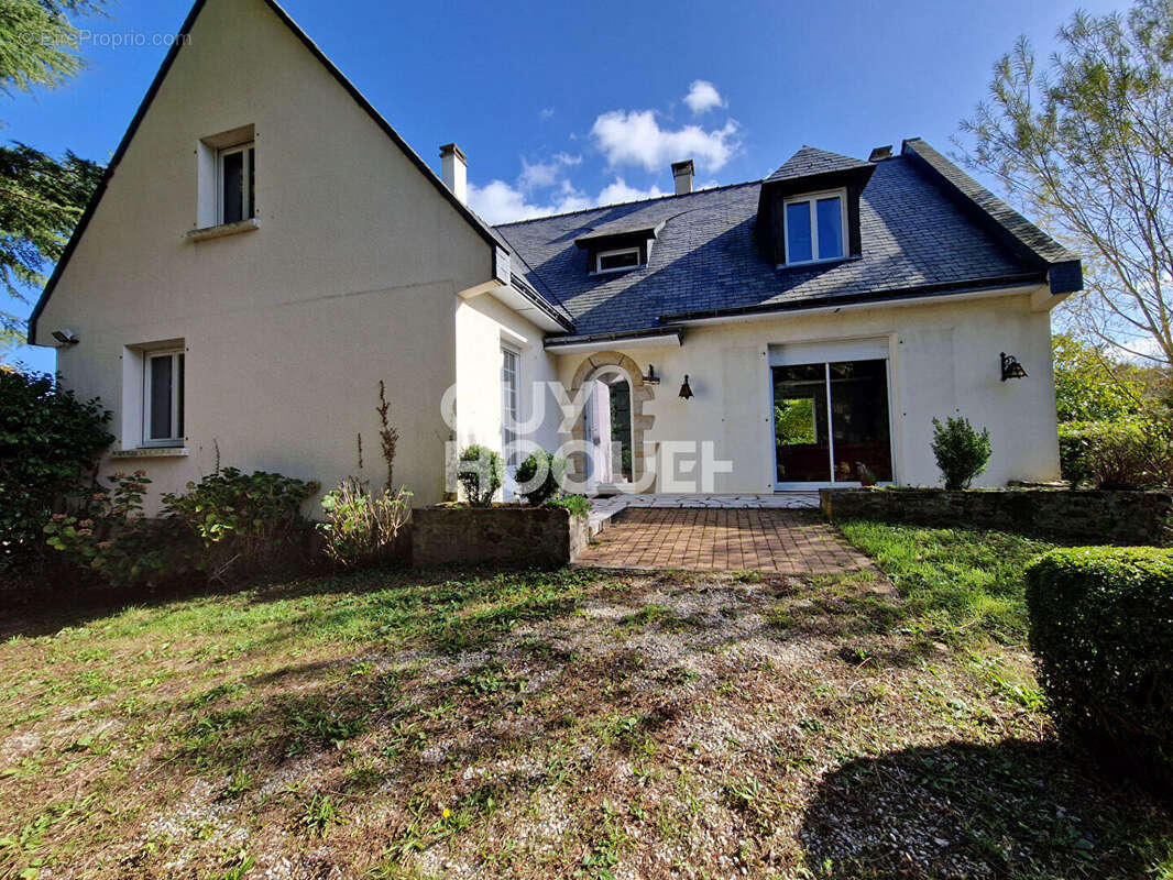 Maison à CHATEAU-GONTIER