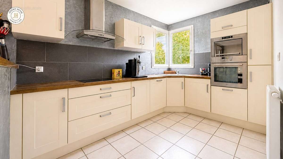 Appartement à SAINT-PRIEST