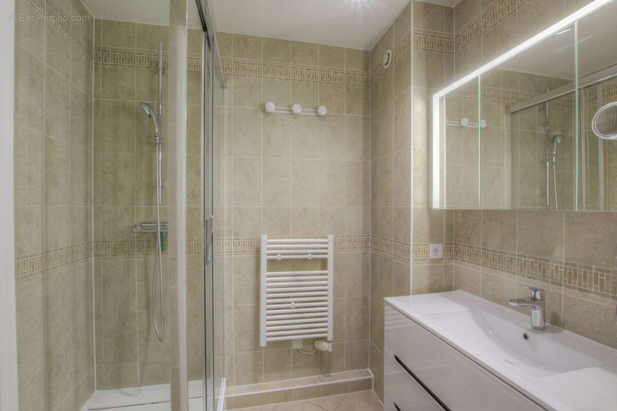 Maison à PREVESSIN-MOENS