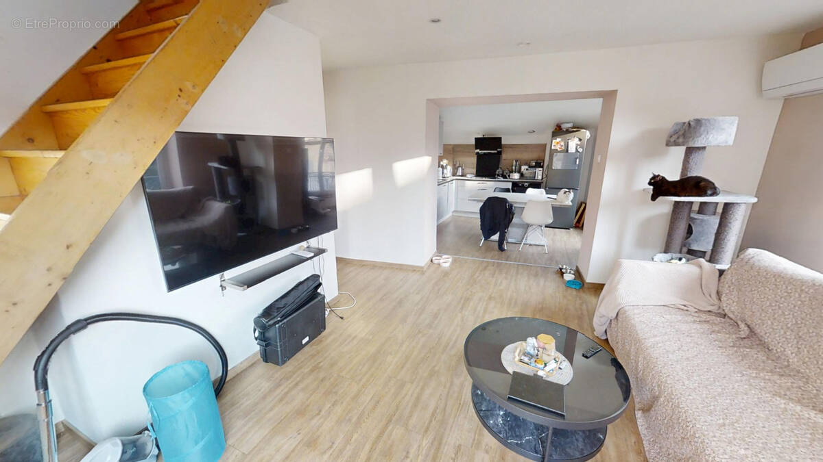 Appartement à DOMENE