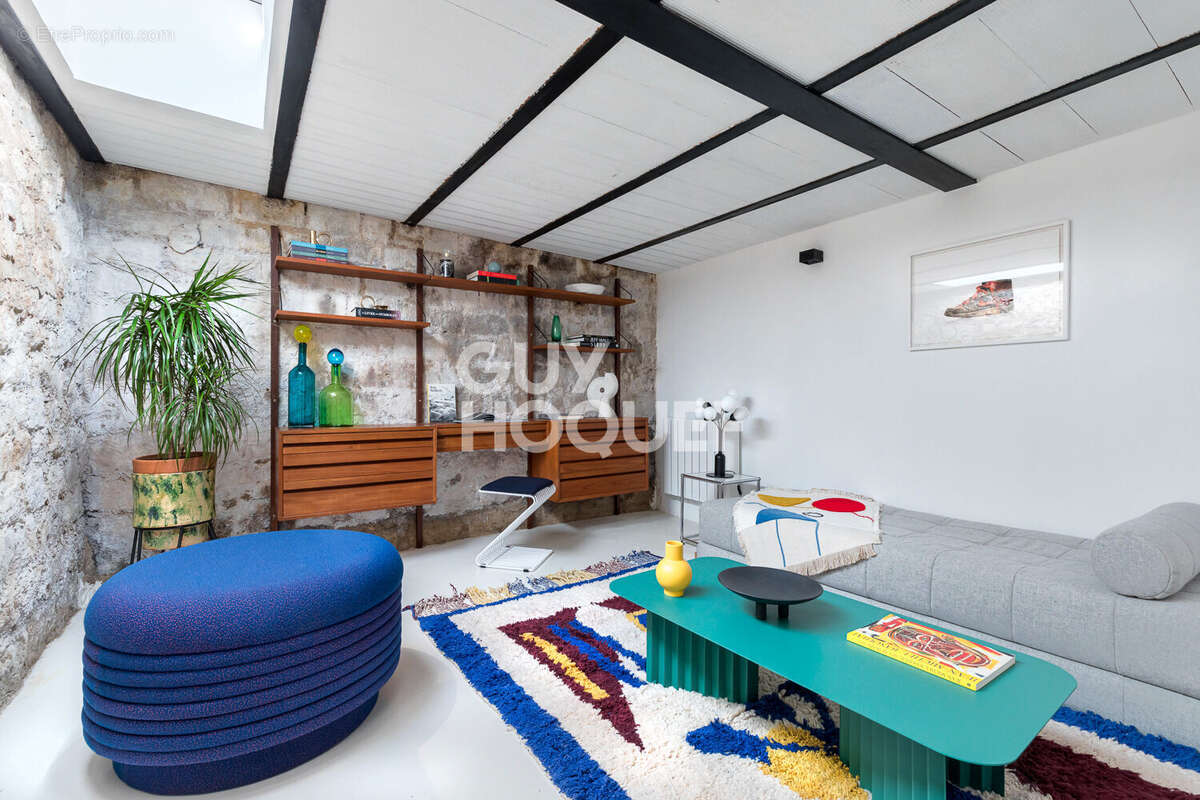 Appartement à PARIS-20E