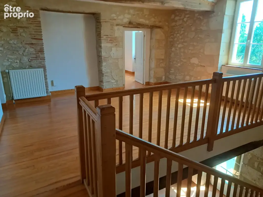 À 20 km d’Auch   Maison de caractère de 170 m2 sur 1 hectare au calme - photo 7