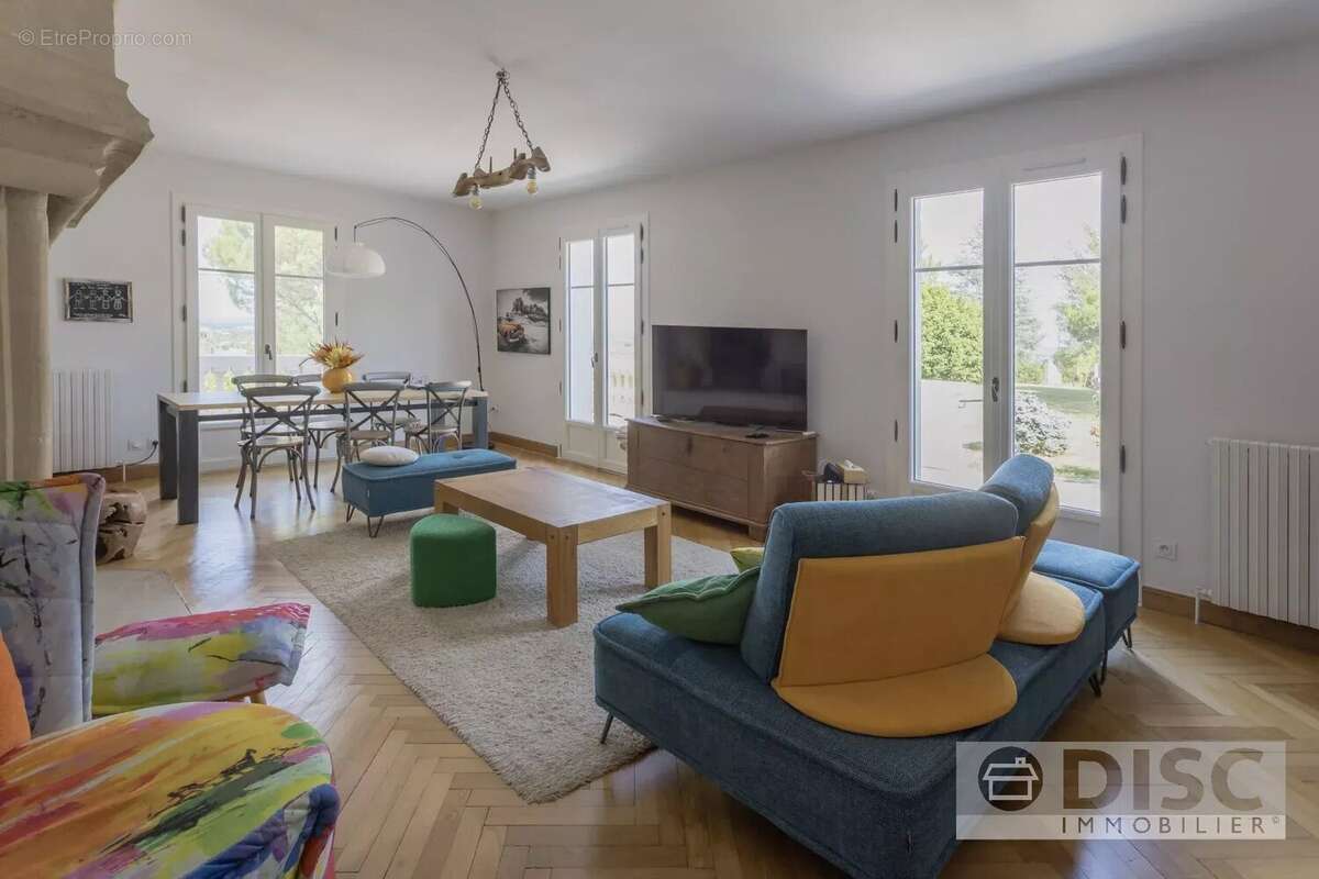 Magnifique propriété avec vues à 360° à 3 minutes du centre-ville de Caussade. - photo 6