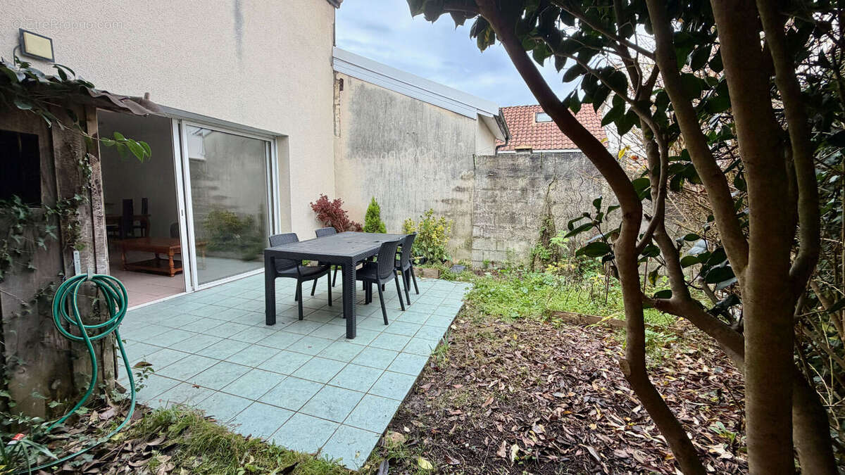 Maison à vendre à Talence - 4 pièces, 3 chambres, très bon état - photo 11