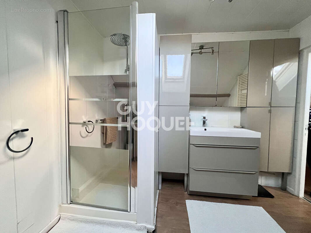 Maison à SAINTE-RADEGONDE