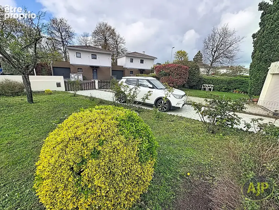 Pessac  Monteil, maison 4 chambres avec jardin et garage - photo 8