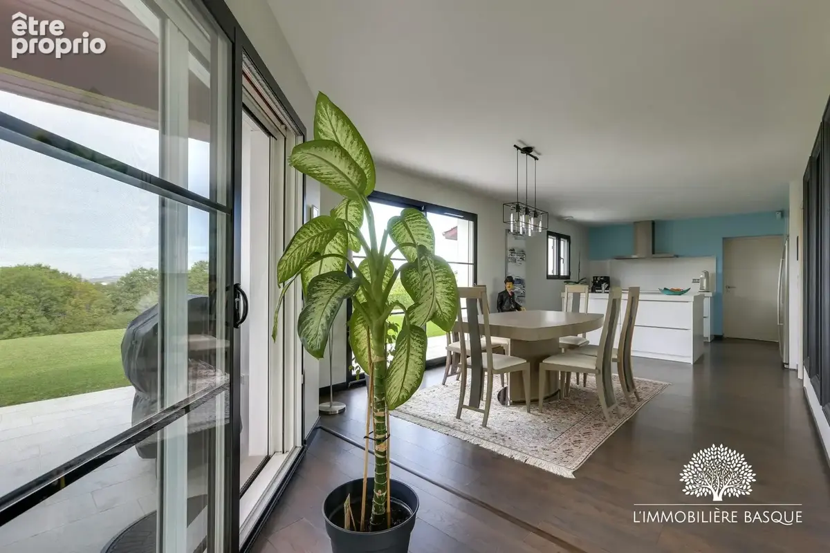Maison 6 pièces 173 m² à vendre à Ustaritz (64480) - photo 8