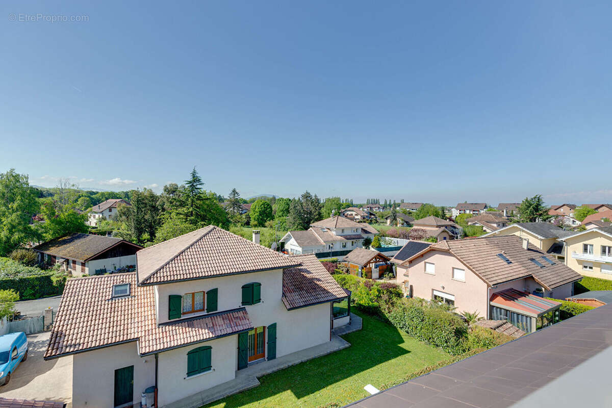 Appartement à DOUVAINE