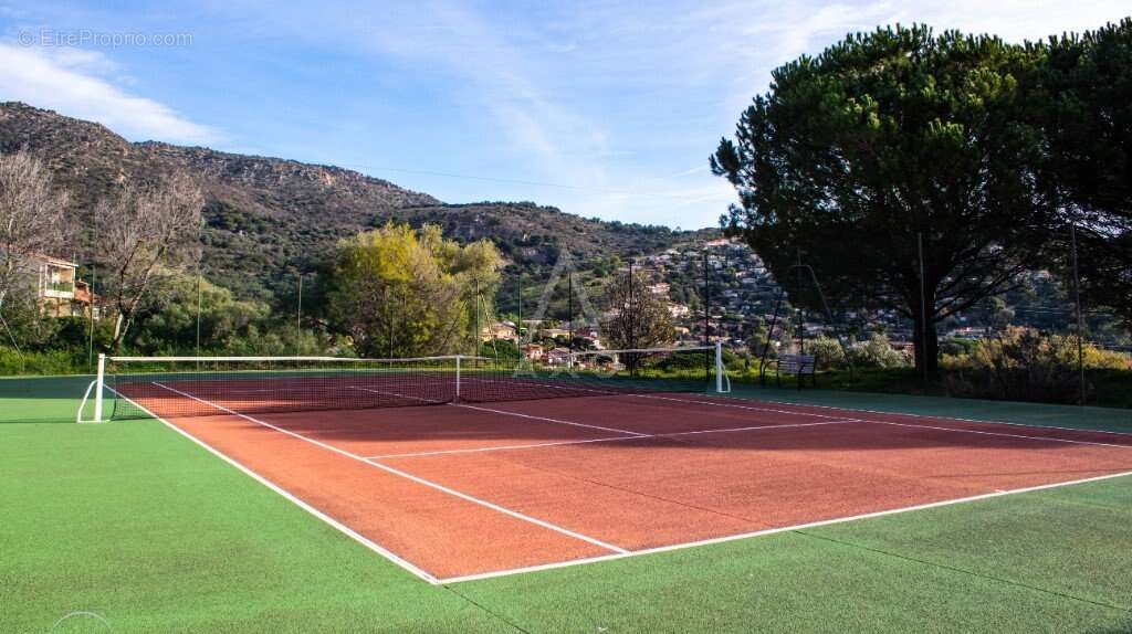 Appartement à BORMES-LES-MIMOSAS