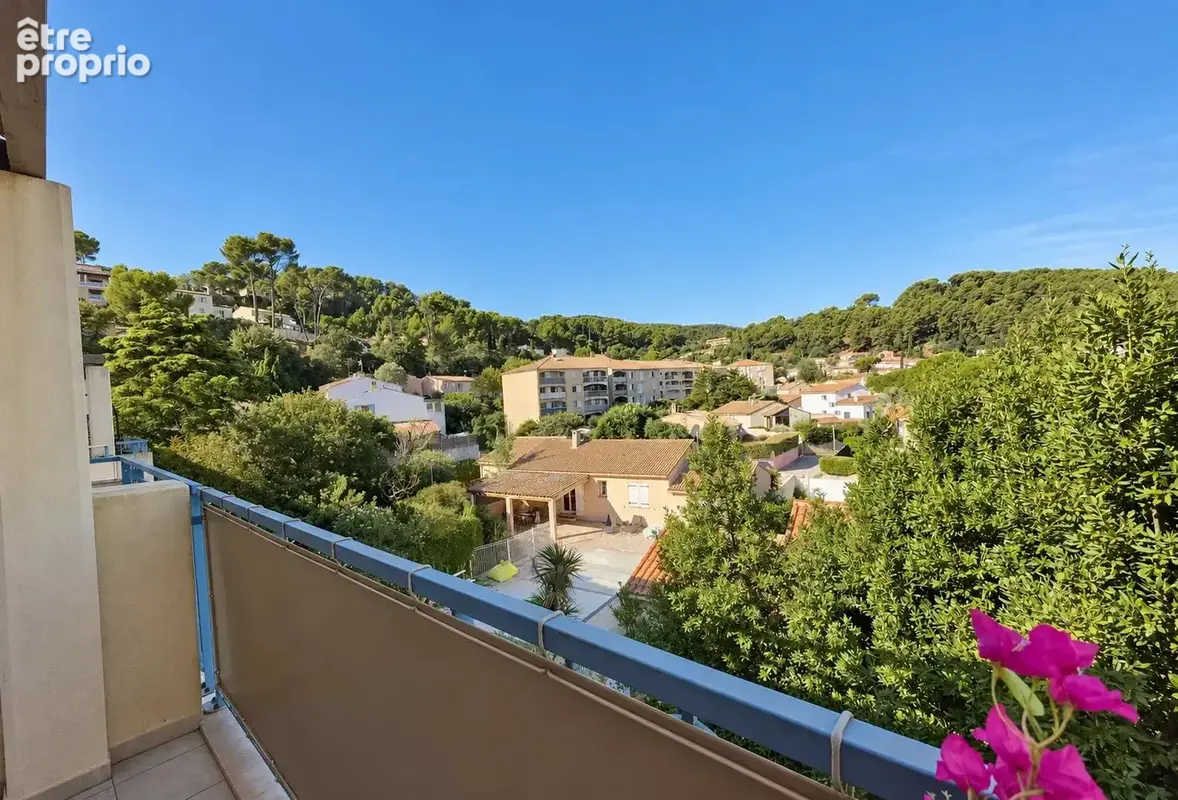 Hyères Costebelle – T3 de standing très calme, terrasse, parking – Garage 16 m² poss en supplément - photo 20