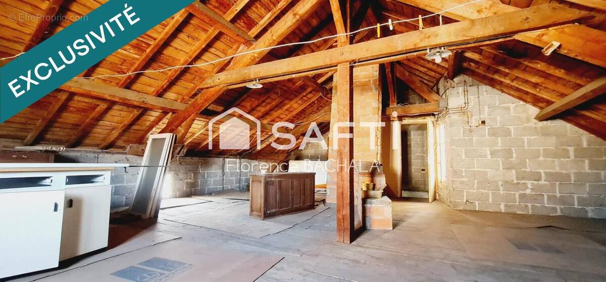 Photo 1 - Maison à SALORNAY-SUR-GUYE