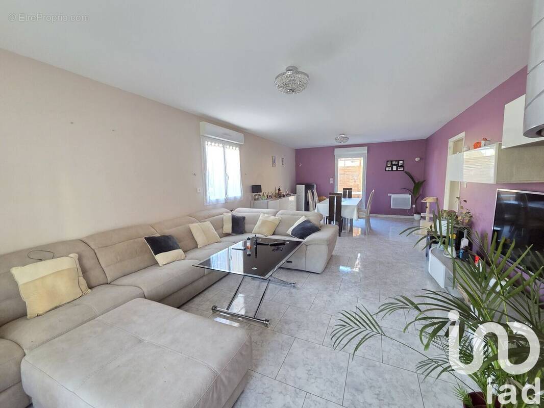 Photo 1 - Maison à ROMILLY-SUR-SEINE