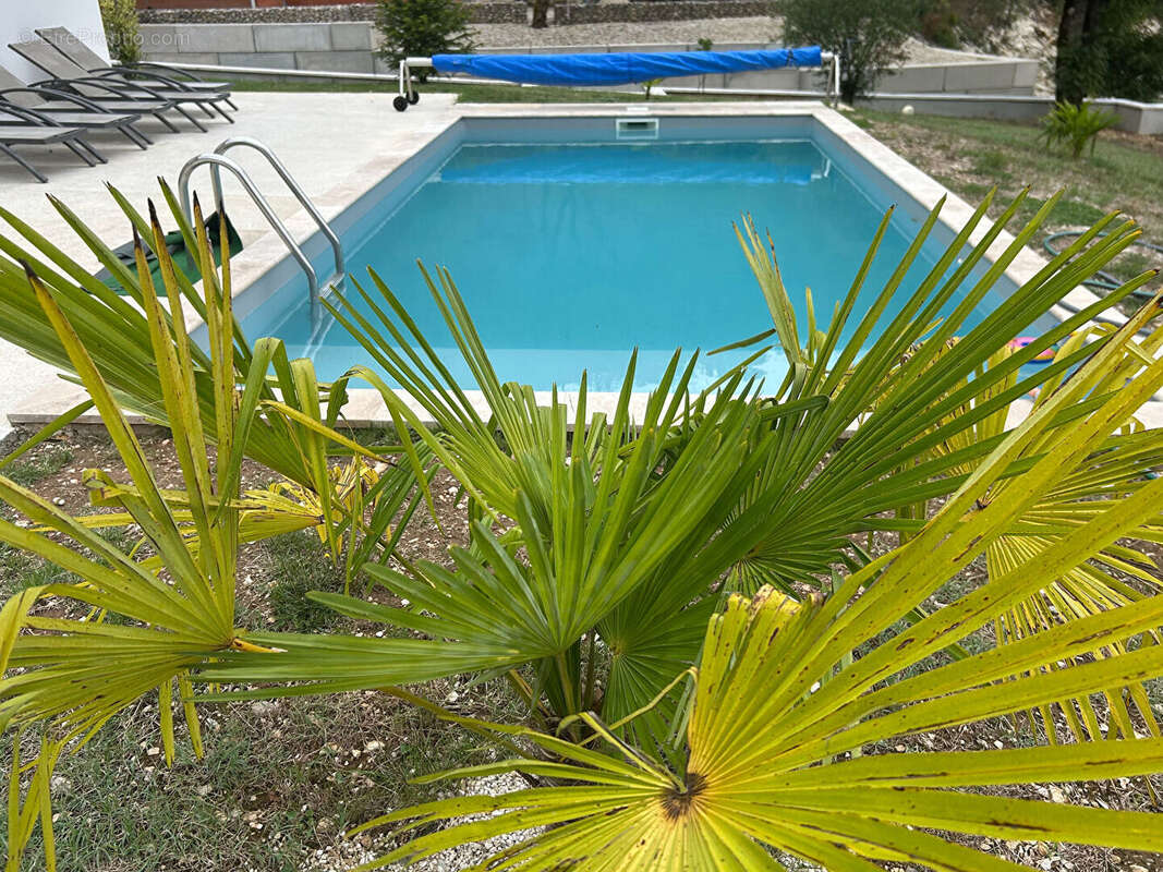 Maison à LAROQUE-DES-ARCS