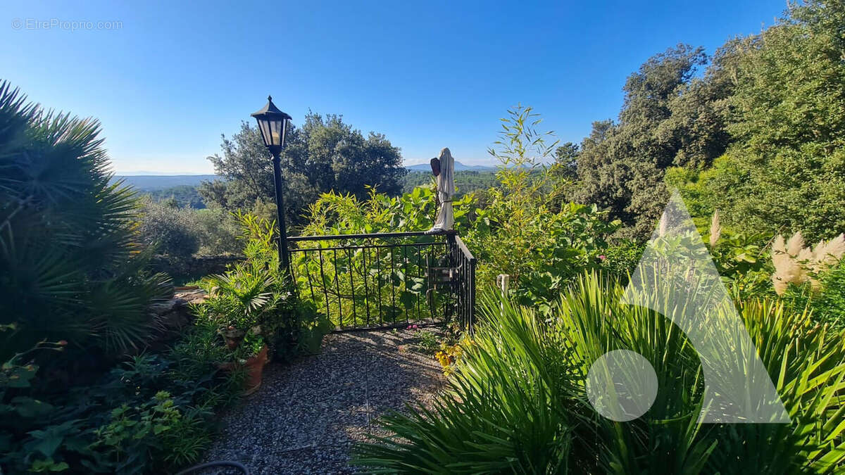 Maison à MOISSAC-BELLEVUE
