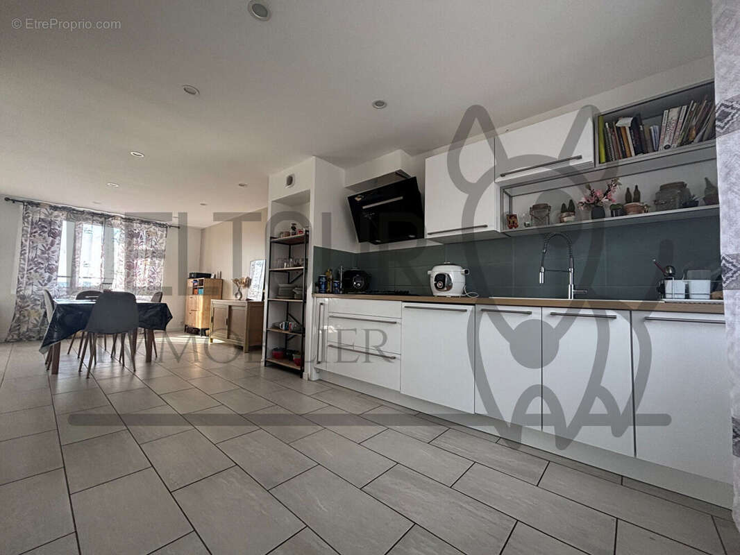 Maison à COULOMMIERS