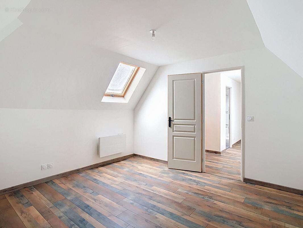 Maison récemment rénovée avec 3 chambres - photo 12