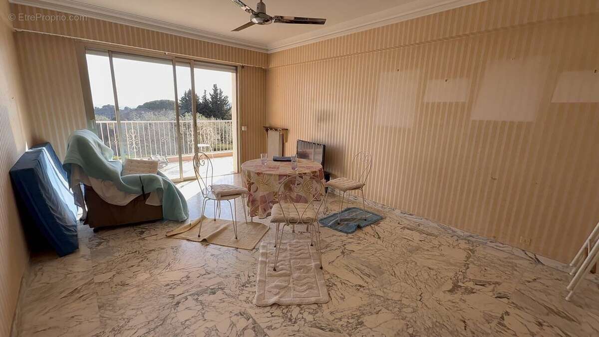 Appartement à VENCE