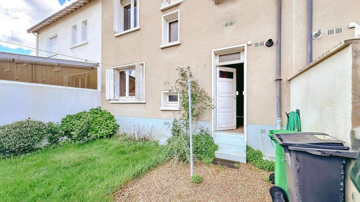 Maison T4 à rénover avec garage et jardin   Quartier Prémartine / Jardin des Plantes - photo 9