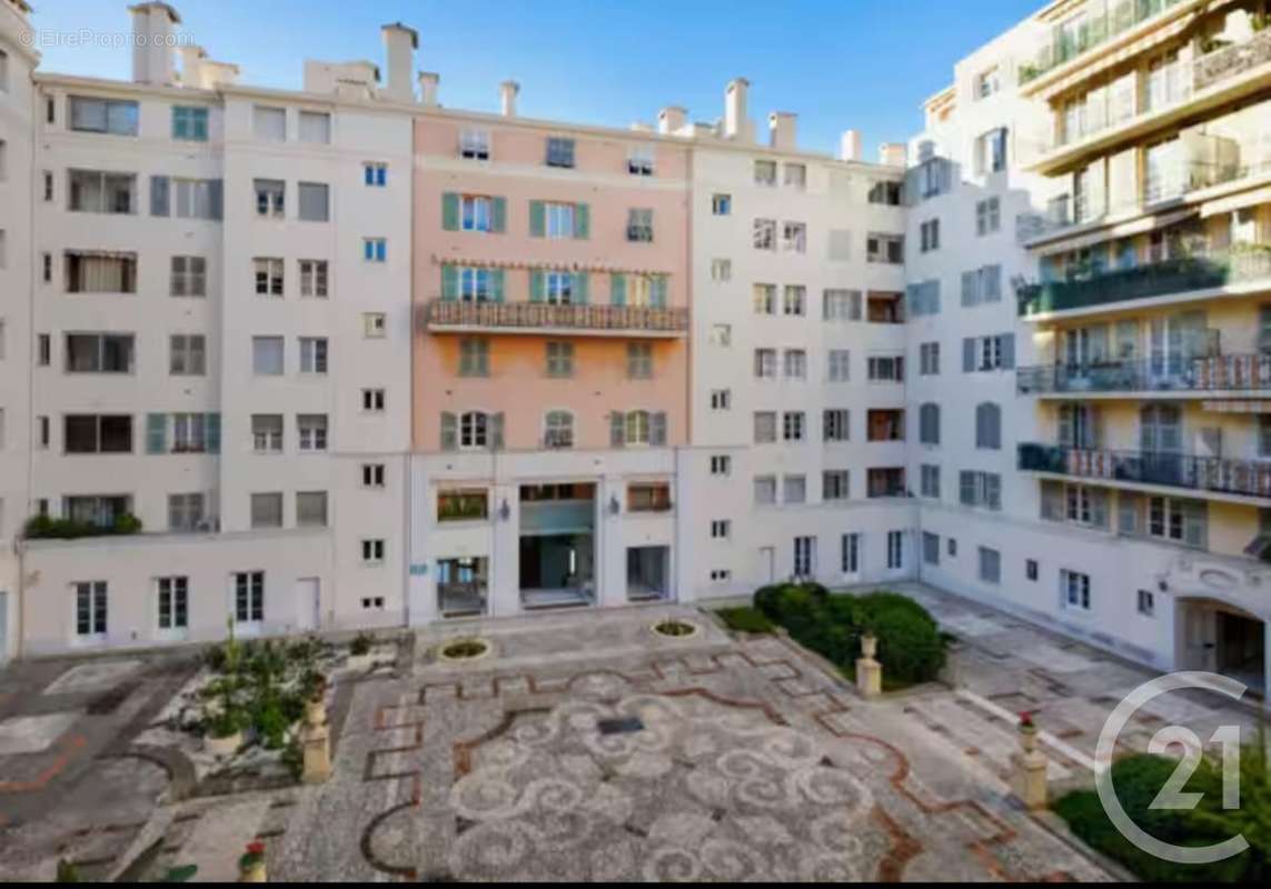 Appartement à NICE
