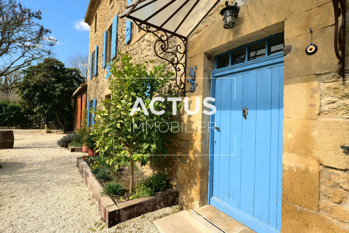 Maison à CORNILLON-CONFOUX