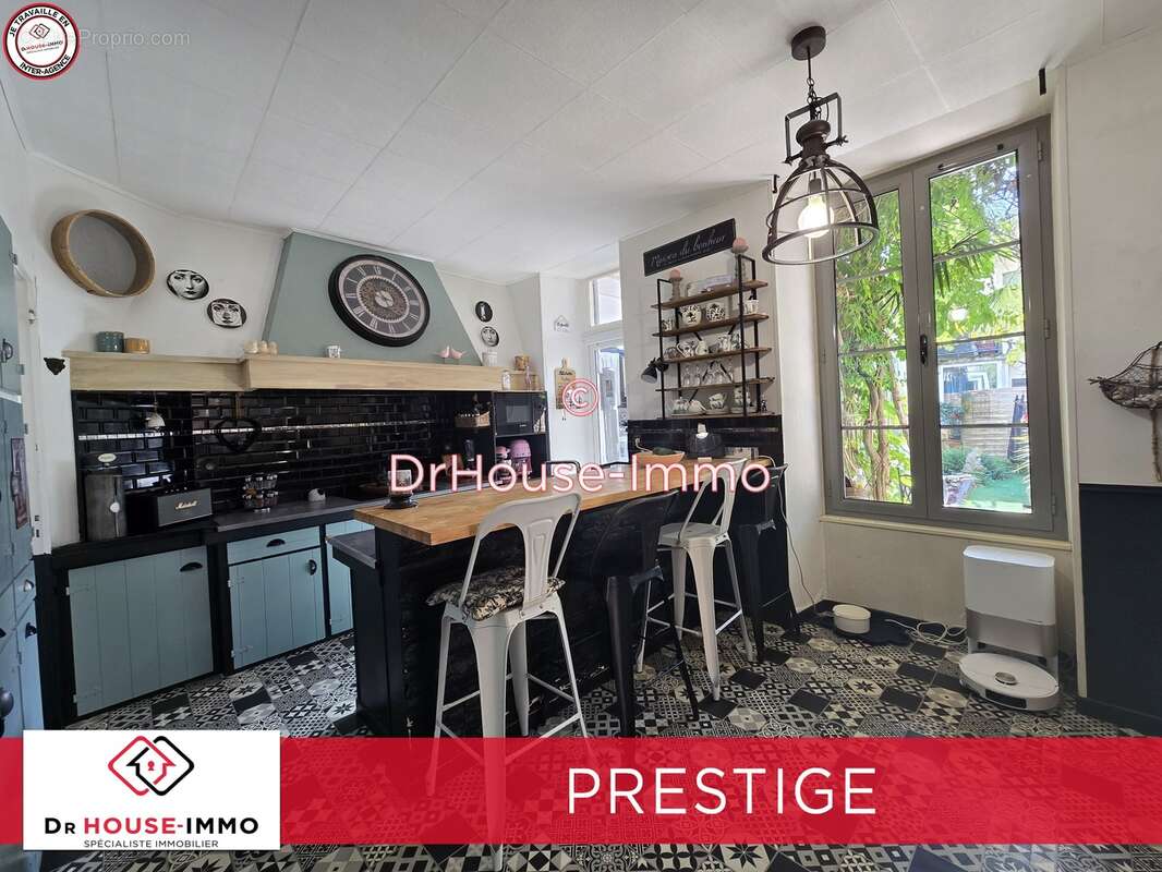 Maison 465 m² à La Mothe-Saint-Heray  - photo 49