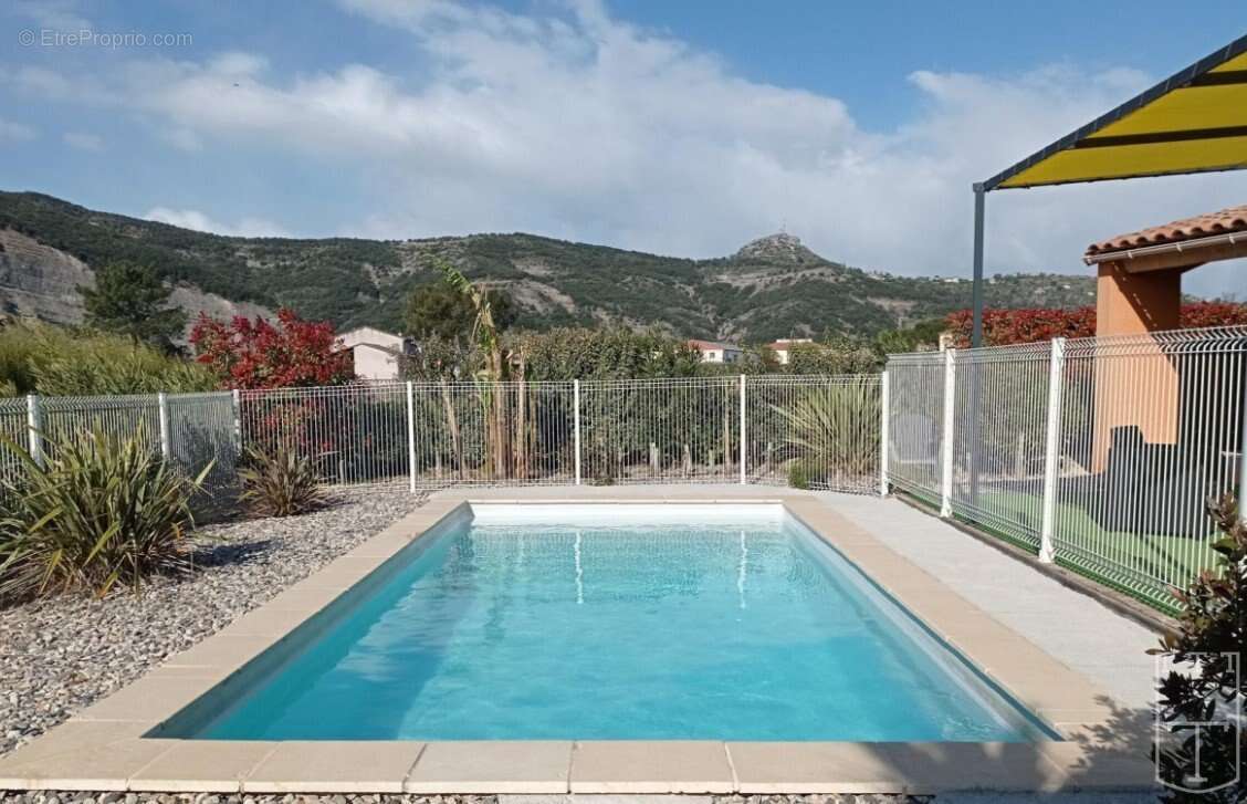 Maison à VALLON-PONT-D&#039;ARC